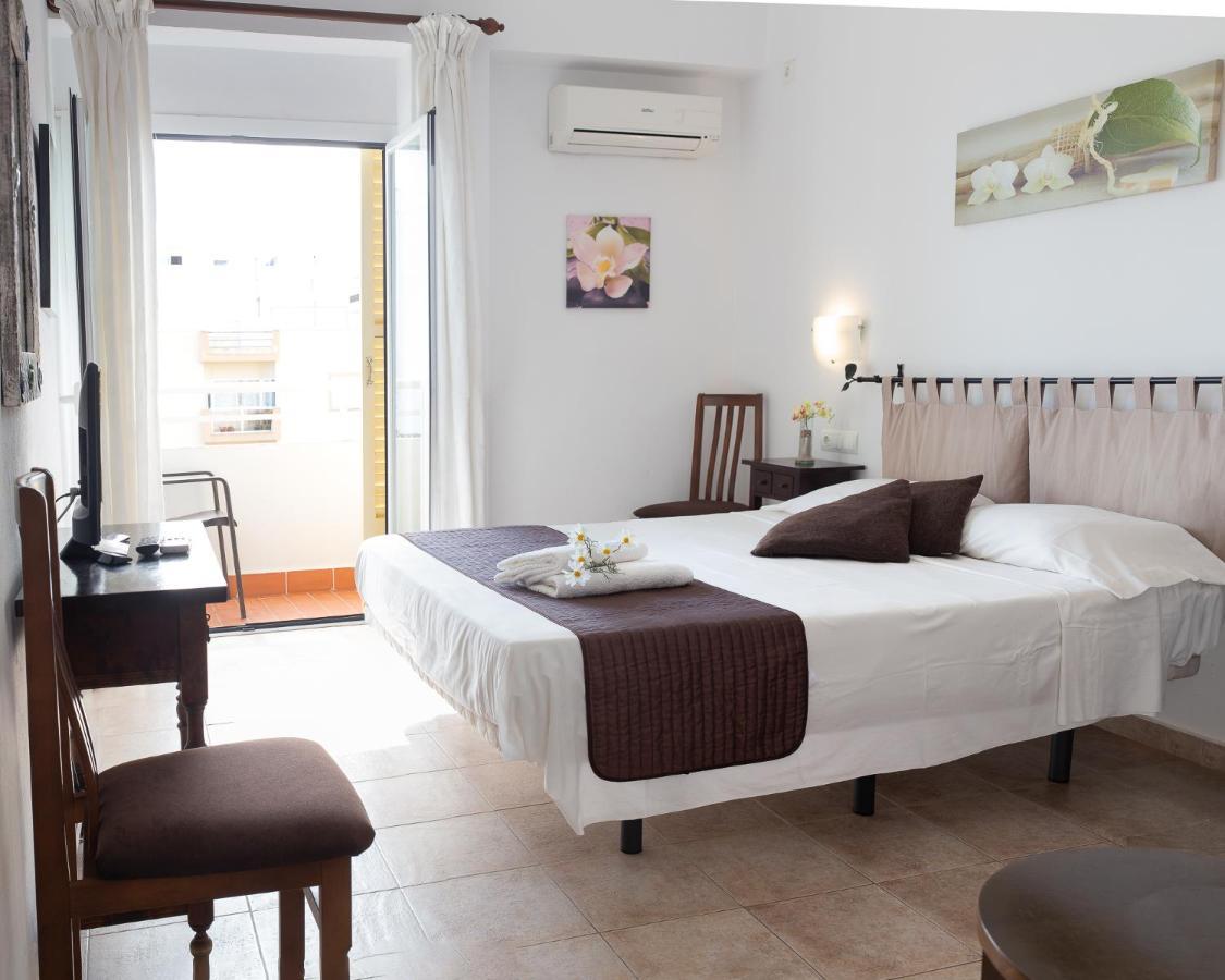Hostal Yebisah سانتا أيُلاريا ذيس ريو المظهر الخارجي الصورة
