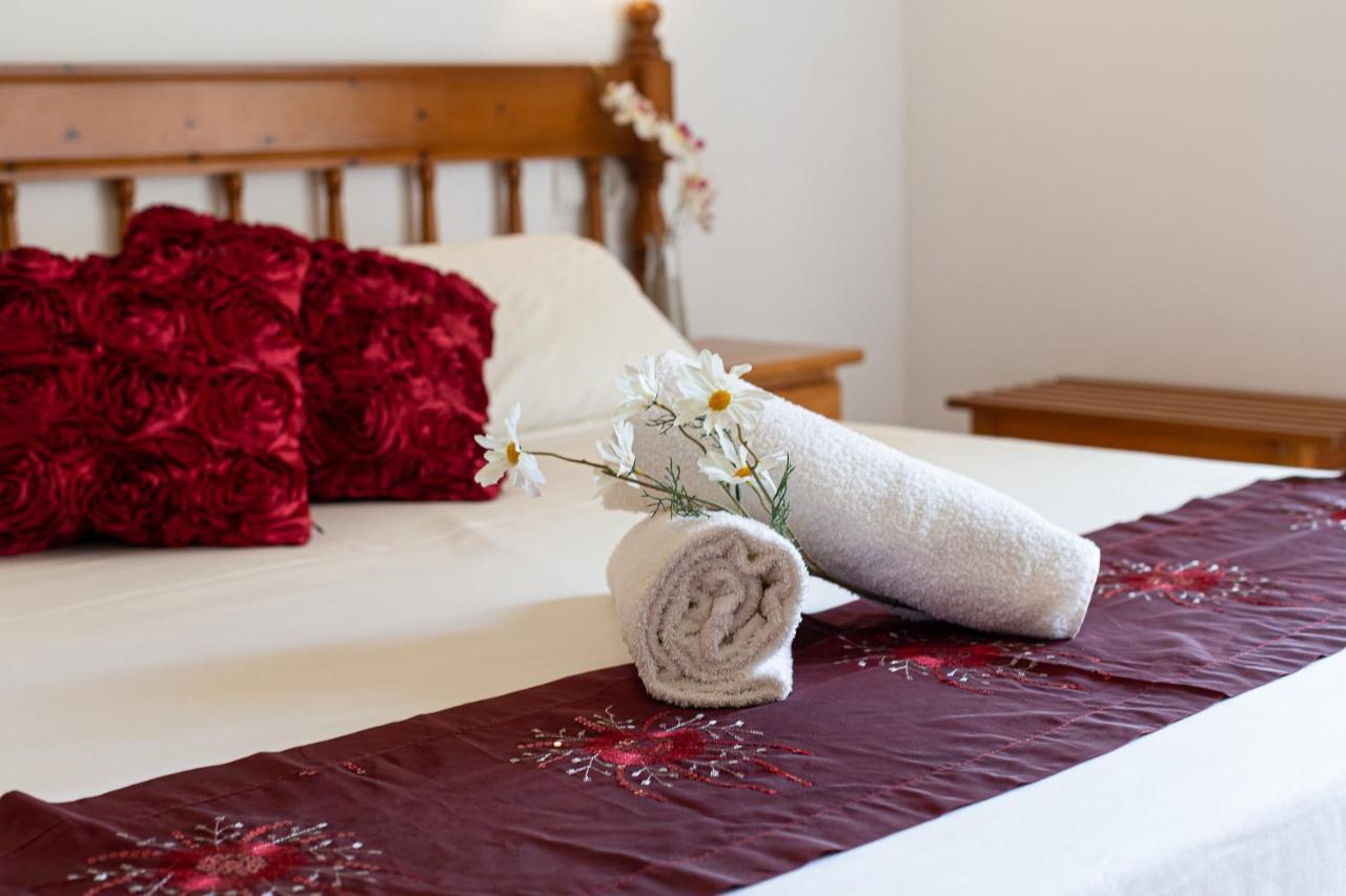 Hostal Yebisah سانتا أيُلاريا ذيس ريو المظهر الخارجي الصورة