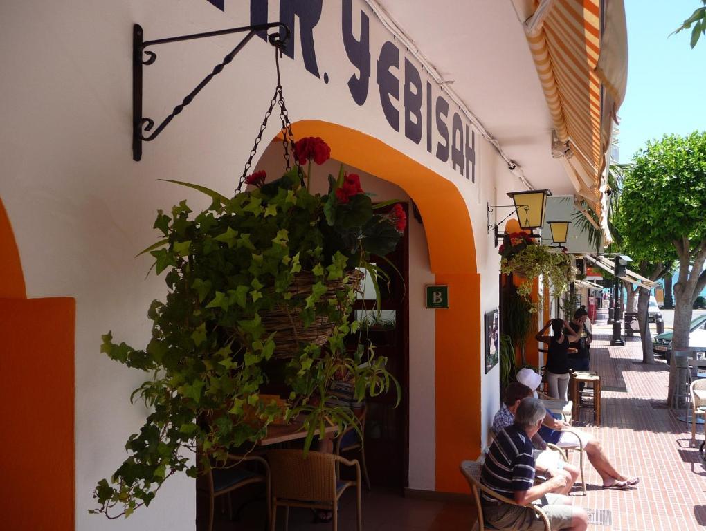 Hostal Yebisah سانتا أيُلاريا ذيس ريو المظهر الخارجي الصورة