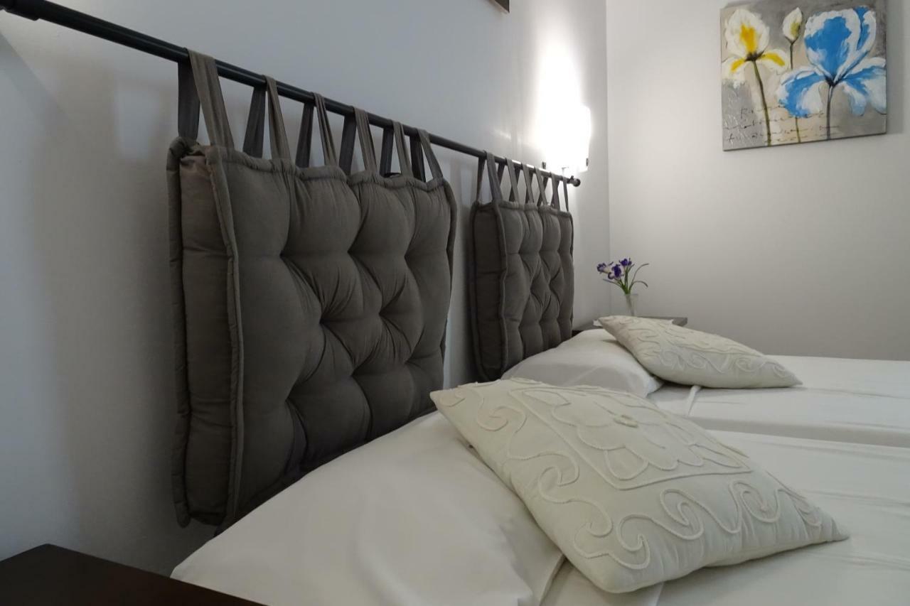 Hostal Yebisah سانتا أيُلاريا ذيس ريو المظهر الخارجي الصورة
