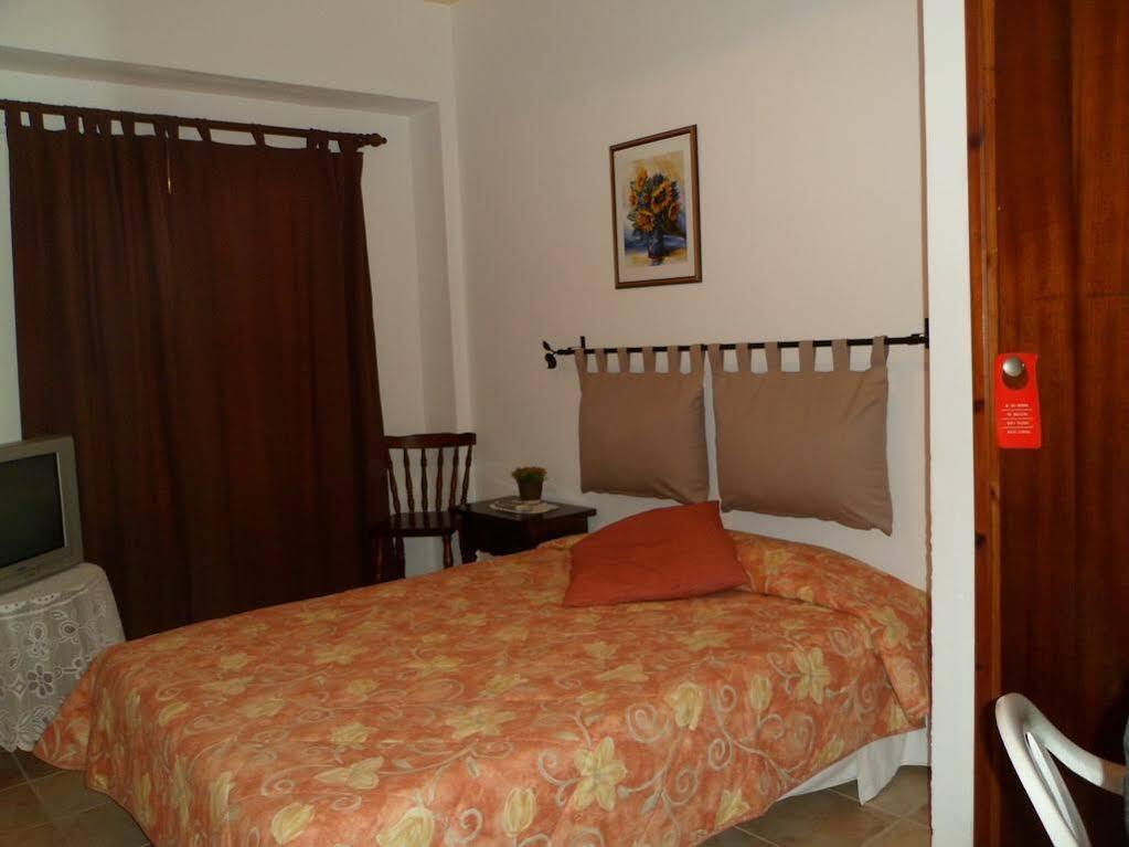 Hostal Yebisah سانتا أيُلاريا ذيس ريو المظهر الخارجي الصورة